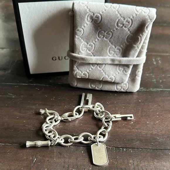 Gucci Silver Key Charm Bracelet - Picture 5 of 5